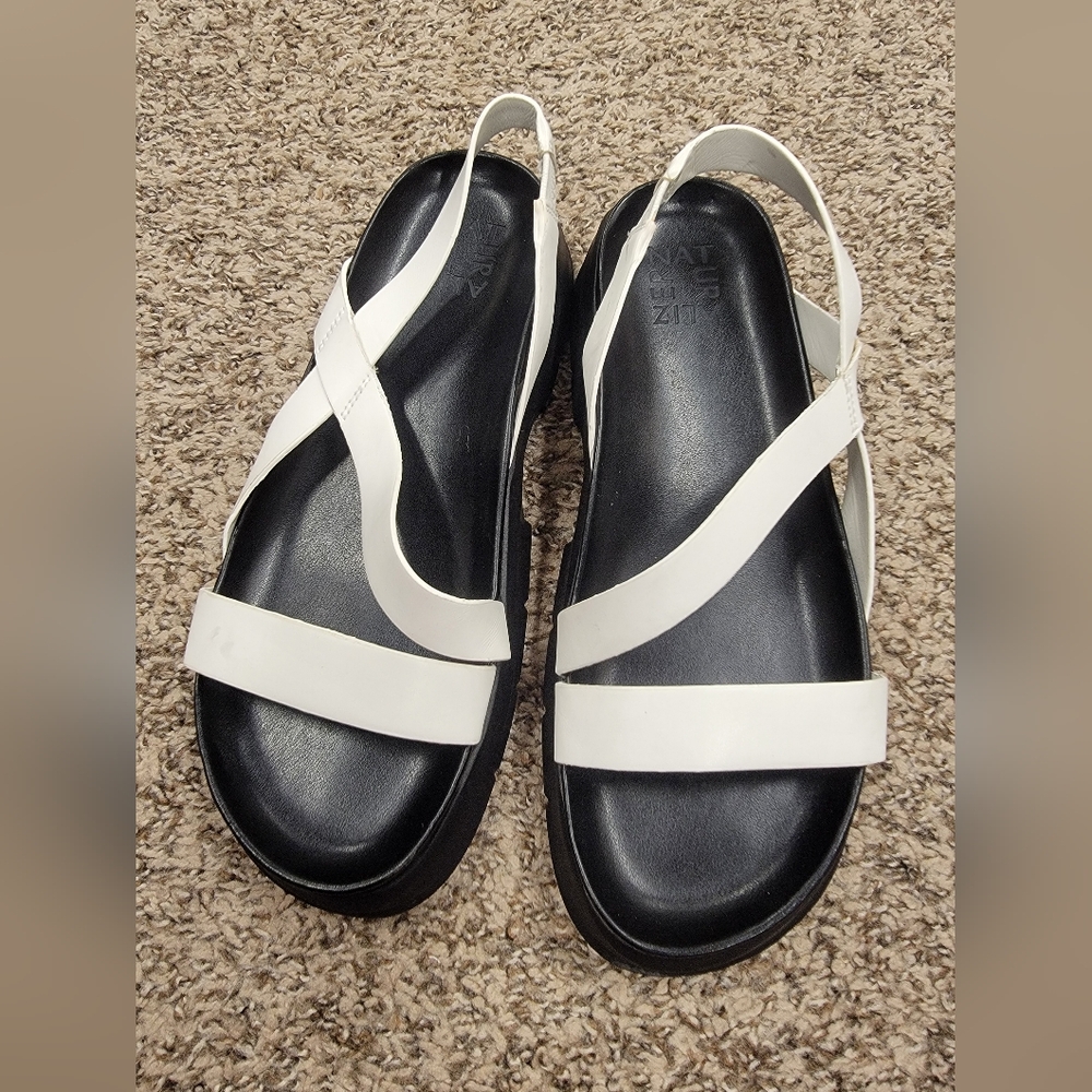 Naturalizer Womens Jubalee White Slingbacks